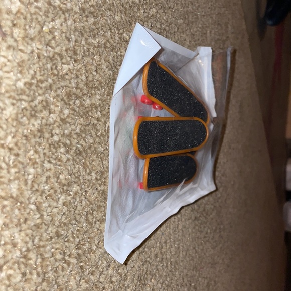 Tech Decks - Picture 16 of 17